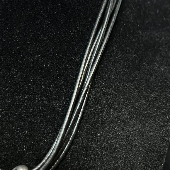 Vintage Chicos 5 Strand Corded Necklace W/Heavy Silver Tone Leaf Pendant (3693) - Picture 4 of 7